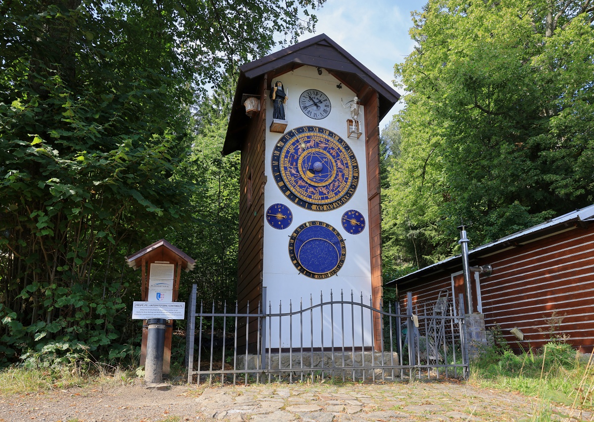 Hojsova Stráž - orloj